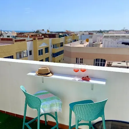 Casa Vista, Central Rooftop Terrace Close To Beach *